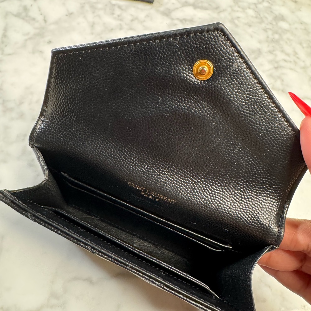 Saint Laurent Black Quilted Leather Card & Key Holder with Gold YSL Logo - Picture 5 of 7